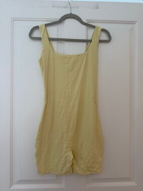 Momanda Yellow Sleeveless Romper